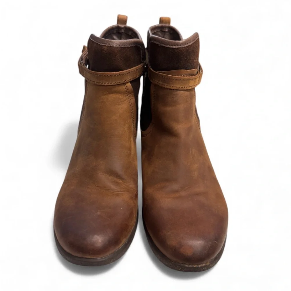 UGG stylish wedges